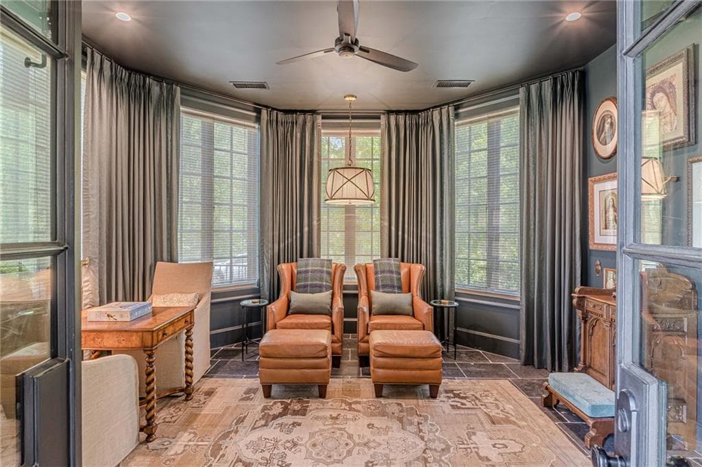 4 bedroom, 6 bathroom, 5,458 sq ft single family residence for sale at 290 Guild Lane, Fayetteville, GA 30214 — photo 4