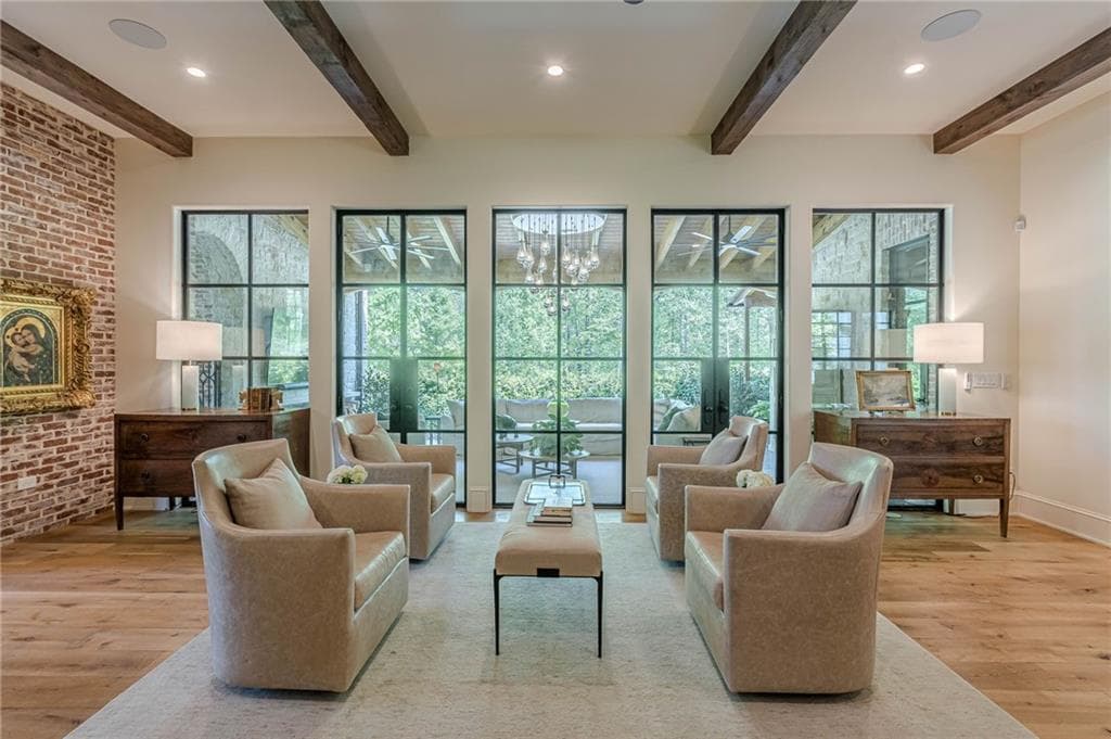 4 bedroom, 6 bathroom, 5,458 sq ft single family residence for sale at 290 Guild Lane, Fayetteville, GA 30214 — photo 3