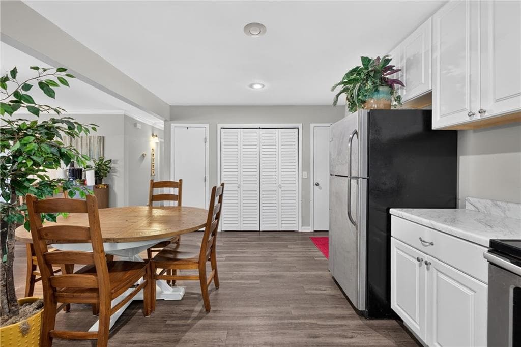 3 bedroom, 2 bathroom, 1,170 sq ft single family residence for sale at 177 Dickson Drive, Jefferson, GA 30529 — photo 5