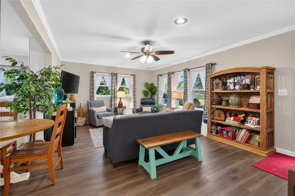 3 bedroom, 2 bathroom, 1,170 sq ft single family residence for sale at 177 Dickson Drive, Jefferson, GA 30529 — photo 4