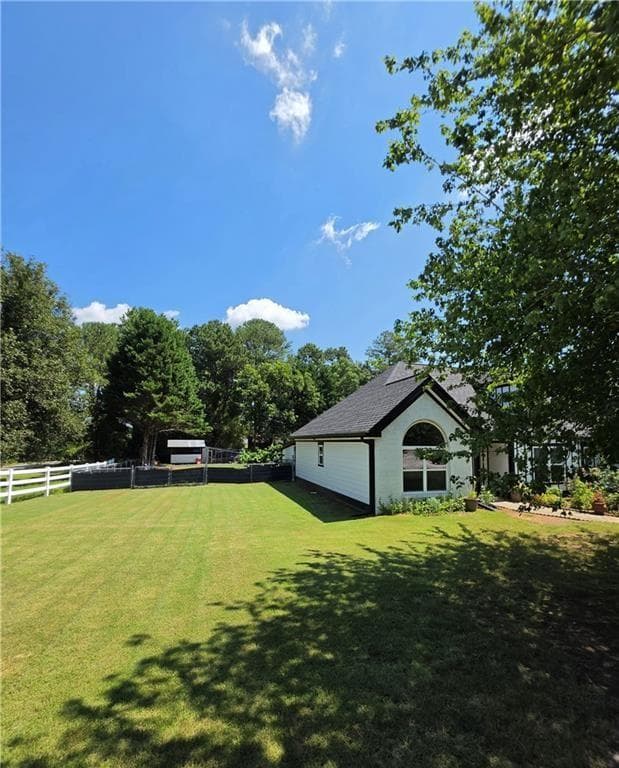 4 bedroom, 2 bathroom, 2,088 sq ft single family residence under contract at 2800 Cove Crossing Drive, Lawrenceville, GA 30045 — photo 2