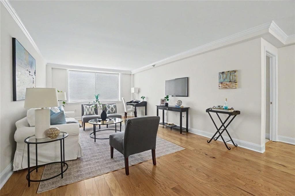 1 bedroom, 1 bathroom, 837 sq ft condominium for sale at 2479 Peachtree Road #1203, Atlanta, GA 30305 — photo 3