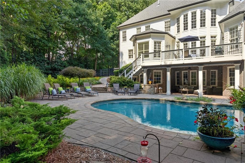 5 bedroom, 5 bathroom, 6,363 sq ft single family residence under contract at 605 Hickory Mill Lane, Milton, GA 30004 — photo 2