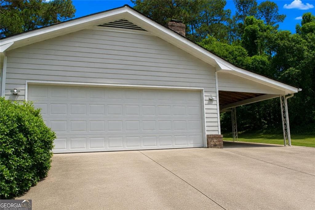 5 bedroom, 4 bathroom, 2,507 sq ft single family residence for sale at 5057 Kurt Lane, Conyers, GA 30094 — photo 2