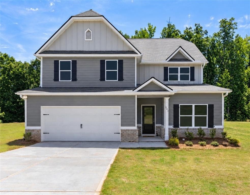 4 bedroom, 3 bathroom, 2,300 sq ft single family residence for sale at 501 Charleston Place, Villa Rica, GA 30180