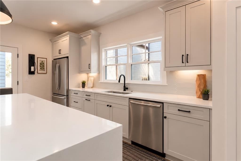3 bedroom, 4 bathroom, 1,735 sq ft single family residence for sale at 3306 Stillwood Lane, Hapeville, GA 30354 — photo 8