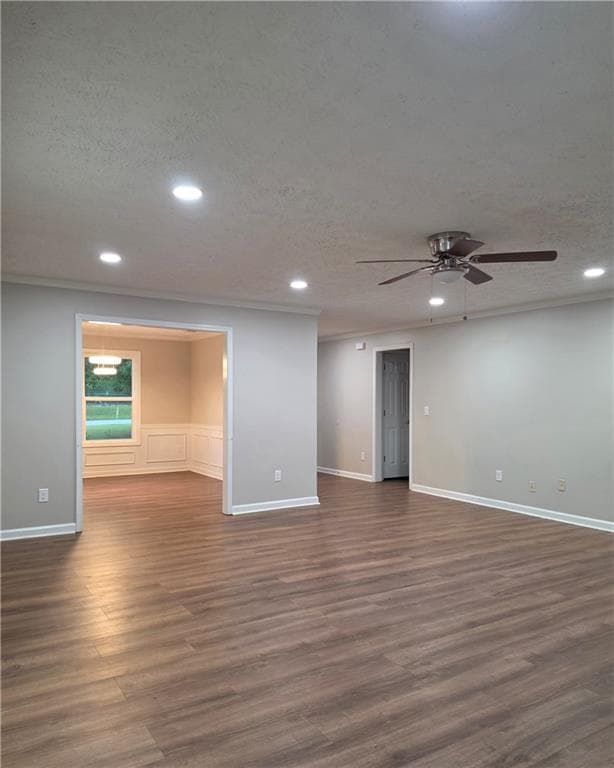 4 bedroom, 2 bathroom, 2,088 sq ft single family residence under contract at 2800 Cove Crossing Drive, Lawrenceville, GA 30045 — photo 9