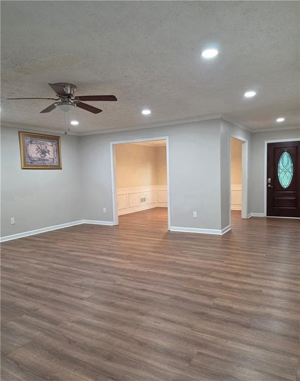 4 bedroom, 2 bathroom, 2,088 sq ft single family residence under contract at 2800 Cove Crossing Drive, Lawrenceville, GA 30045 — photo 8