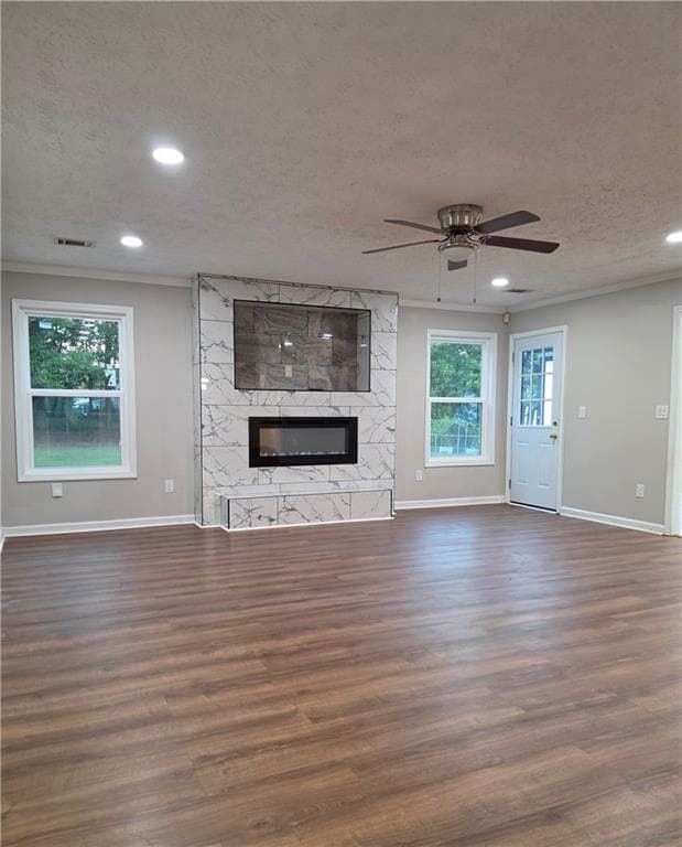 4 bedroom, 2 bathroom, 2,088 sq ft single family residence under contract at 2800 Cove Crossing Drive, Lawrenceville, GA 30045 — photo 10