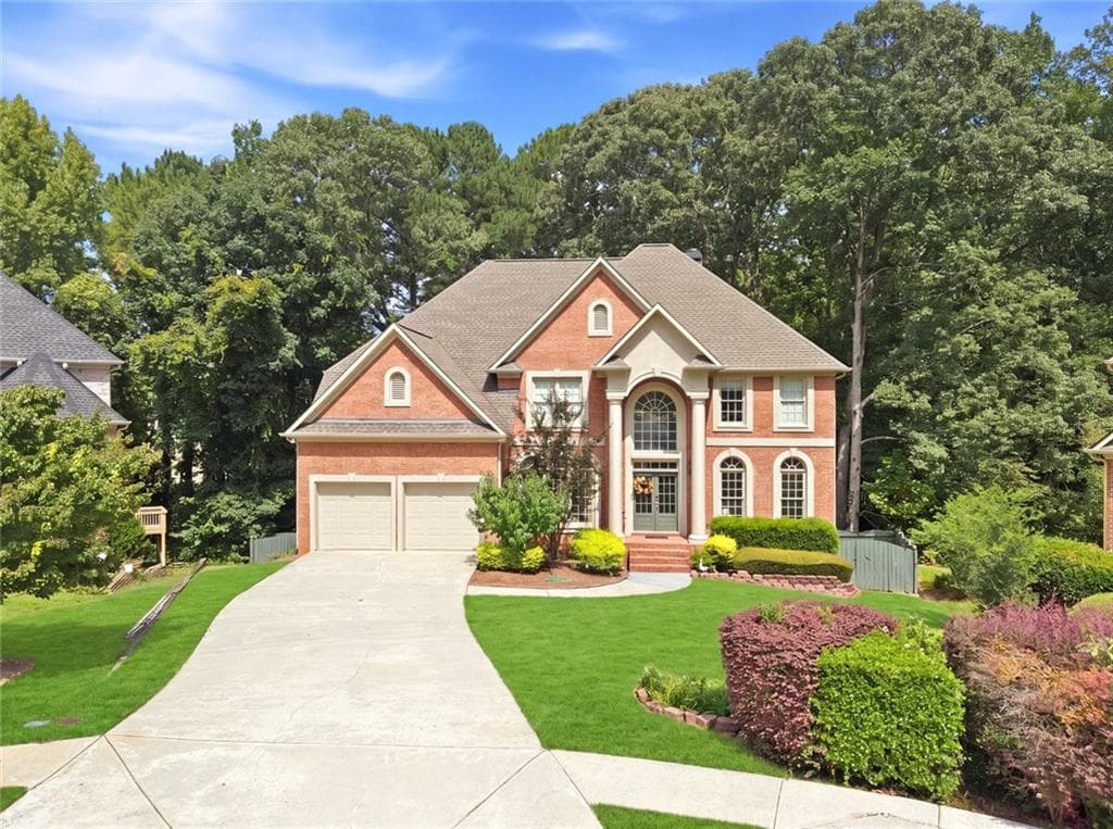 7 bedroom, 5 bathroom, 5,746 sq ft single family residence under contract at 1420 Cresthaven Lane, Lawrenceville, GA 30043 — photo 2