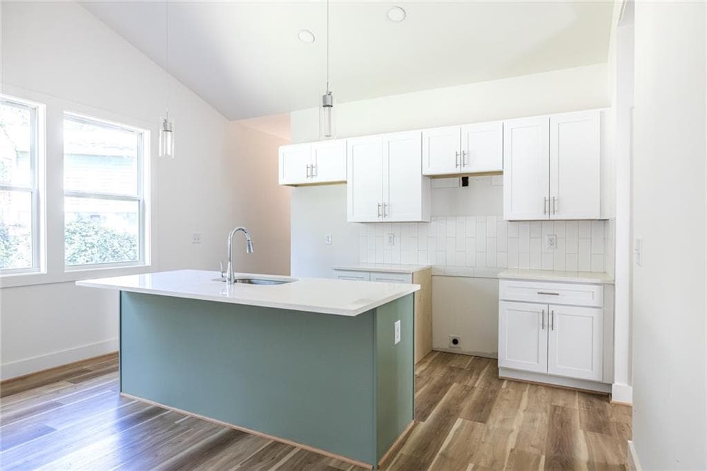 3 bedroom, 2 bathroom, 1,200 sq ft single family residence for sale at 2178 Bicknell Street, Atlanta, GA 30315 — photo 8