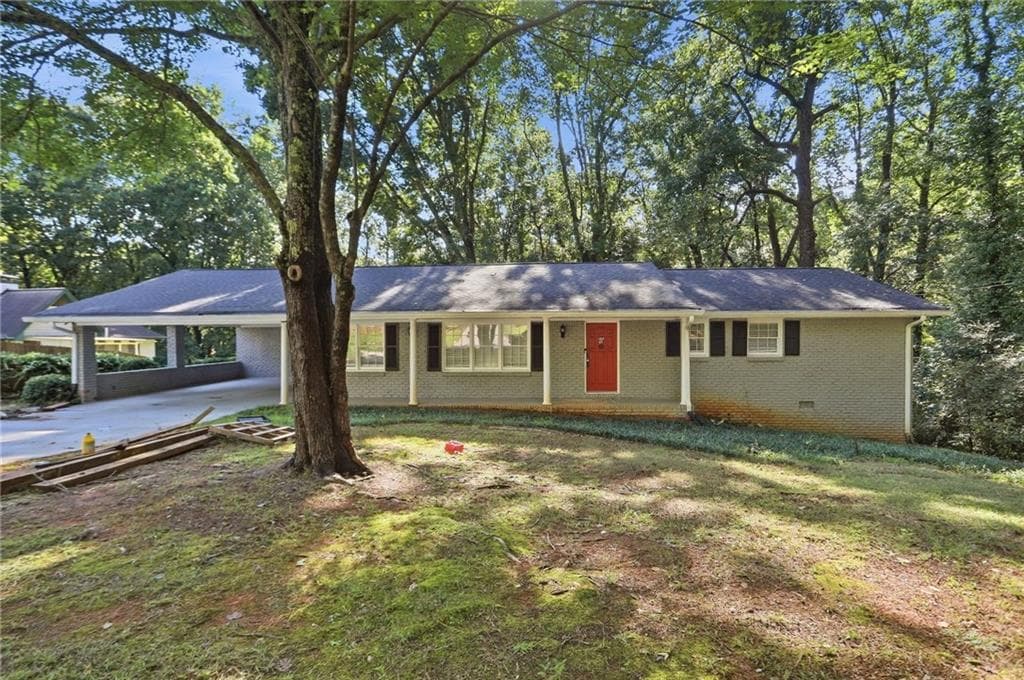 3 bedroom, 3 bathroom, 3,036 sq ft single family residence for sale at 5528 Fern Creek Drive, Lilburn, GA 30047 — photo 2