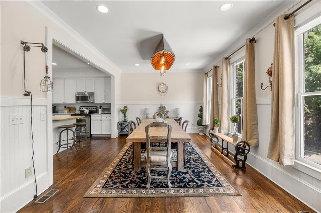 4 bedroom, 4 bathroom, 2,893 sq ft townhouse for rent at 2671 Colgan Court, Atlanta, GA 30317 for $4,000 a month — photo 4