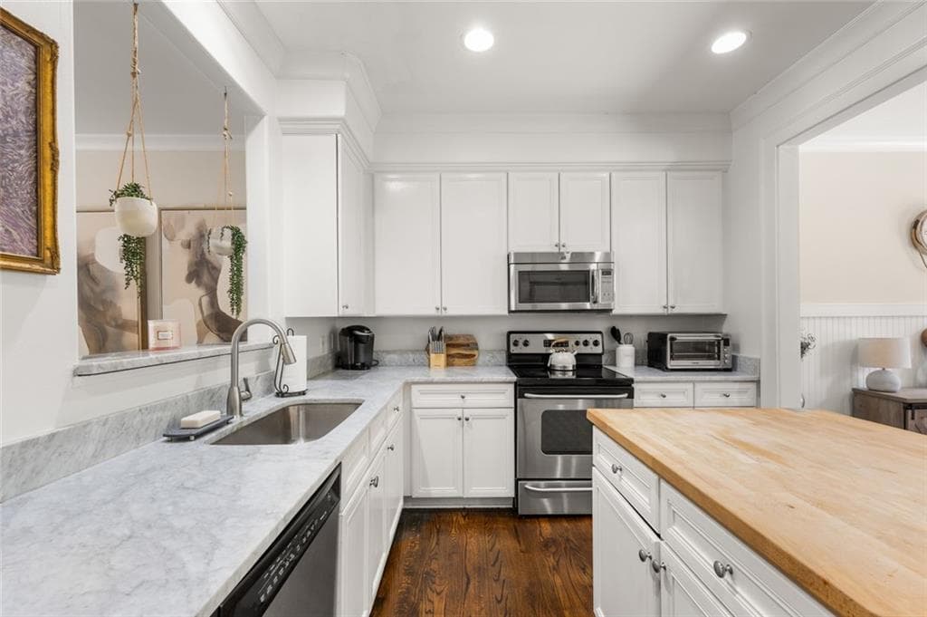 4 bedroom, 4 bathroom, 2,893 sq ft townhouse for rent at 2671 Colgan Court, Atlanta, GA 30317 for $4,000 a month — photo 8