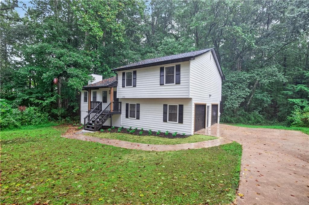 3 bedroom, 2 bathroom, 1,440 sq ft single family residence under contract at 711 Mary Erna Drive, Fairburn, GA 30213 — photo 2