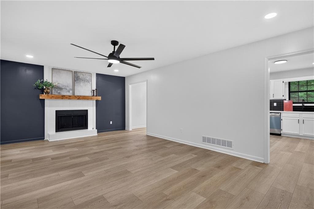 3 bedroom, 2 bathroom, 1,440 sq ft single family residence under contract at 711 Mary Erna Drive, Fairburn, GA 30213 — photo 6