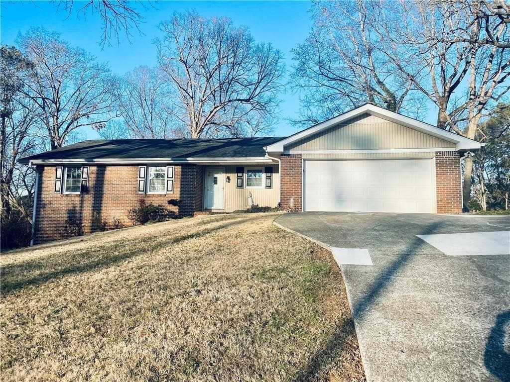 4 bedroom, 3 bathroom, 1,630 sq ft single family residence for rent at 637 Rae Drive, Lawrenceville, GA 30044 for $2,499 a month — photo 2