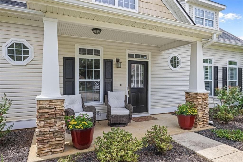 3 bedroom, 3 bathroom, 2,194 sq ft single family residence for sale at 2762 Nautical Way, Villa Rica, GA 30180 — photo 2