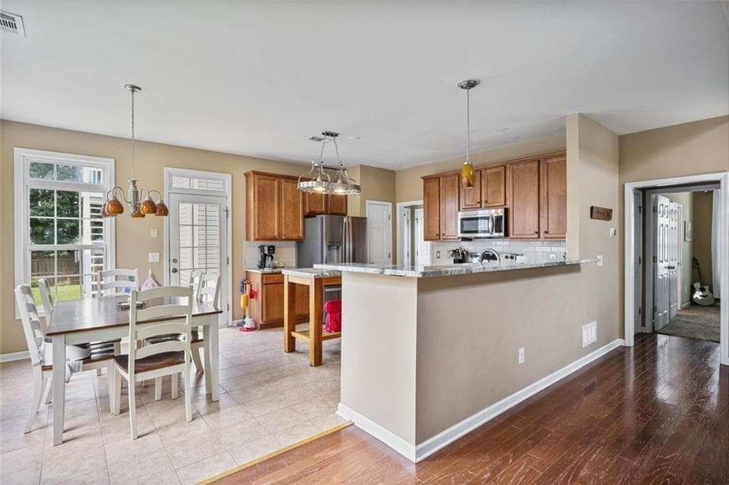 3 bedroom, 3 bathroom, 2,194 sq ft single family residence for sale at 2762 Nautical Way, Villa Rica, GA 30180 — photo 7