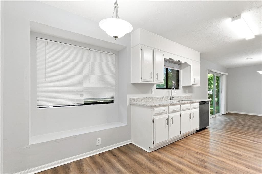 3 bedroom, 2 bathroom, 1,346 sq ft single family residence for rent at 413 Bob Wood Drive, Loganville, GA 30052 for $1,730 a month — photo 5