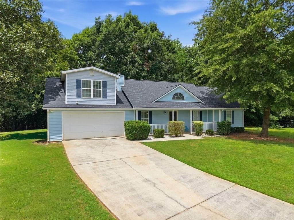 4 bedroom, 3 bathroom, 1,595 sq ft single family residence for sale at 245 Cypress Drive, Covington, GA 30016 — photo 3