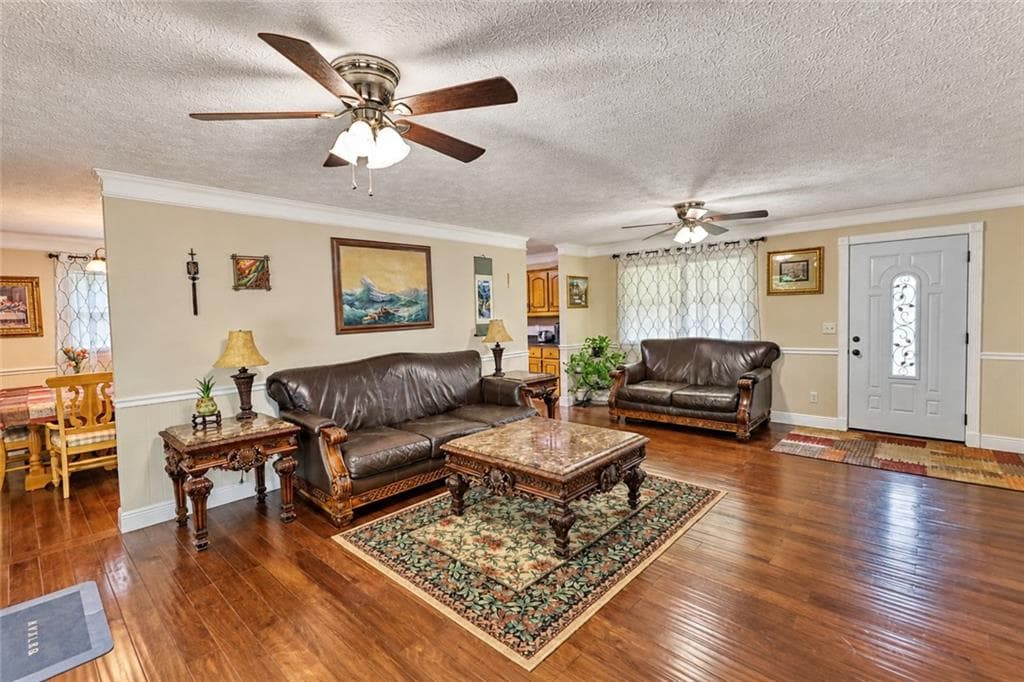 3 bedroom, 2 bathroom, 1,853 sq ft single family residence for sale at 1042 Duke Drive, Conyers, GA 30013 — photo 3