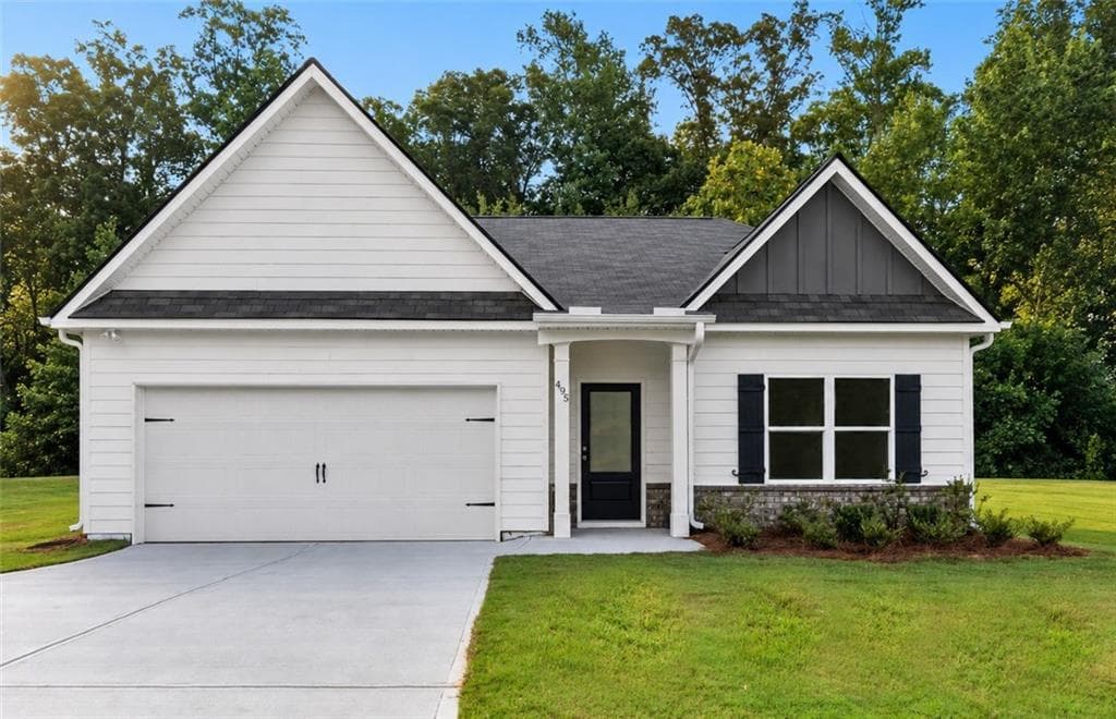 3 bedroom, 2 bathroom, 1,600 sq ft single family residence for sale at 495 Charleston Place, Villa Rica, GA 30180