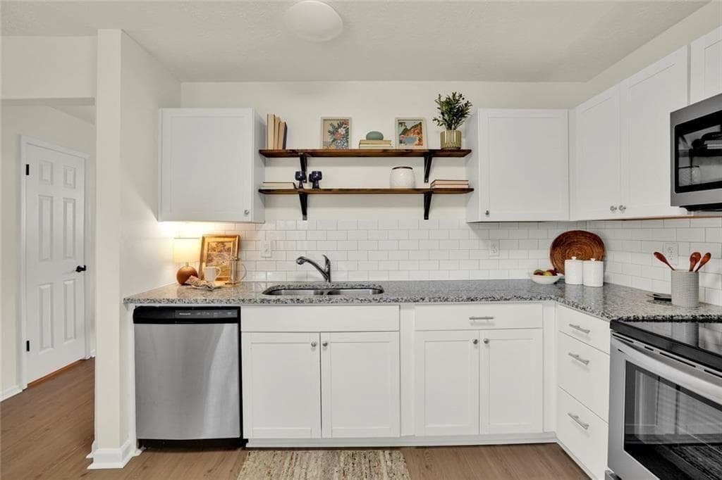 3 bedroom, 3 bathroom, 1,273 sq ft condominium for sale at 604 Ivey Court B, Woodstock, GA 30188 — photo 6