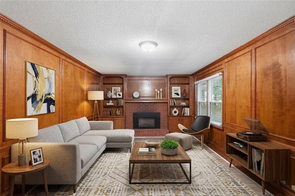 4 bedroom, 3 bathroom, 2,214 sq ft single family residence for sale at 1547 Golf Link Drive, Stone Mountain, GA 30088 — photo 2