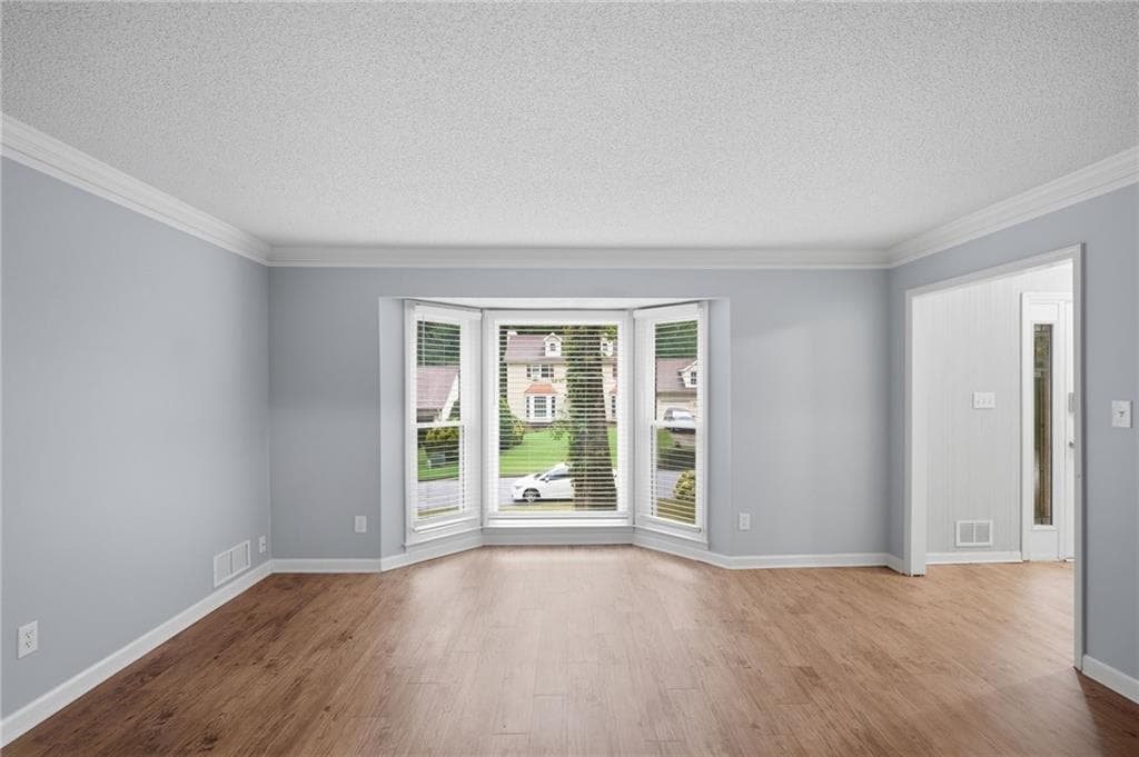 4 bedroom, 3 bathroom, 2,214 sq ft single family residence for sale at 1547 Golf Link Drive, Stone Mountain, GA 30088 — photo 7