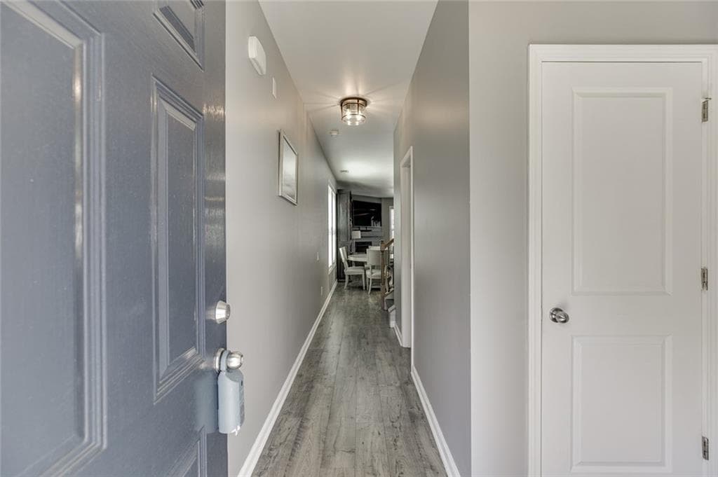 3 bedroom, 3 bathroom, 1,692 sq ft townhouse for sale at 4694 Beacon Ridge Lane, Flowery Branch, GA 30542 — photo 6