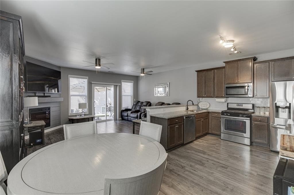 3 bedroom, 3 bathroom, 1,692 sq ft townhouse for sale at 4694 Beacon Ridge Lane, Flowery Branch, GA 30542 — photo 7