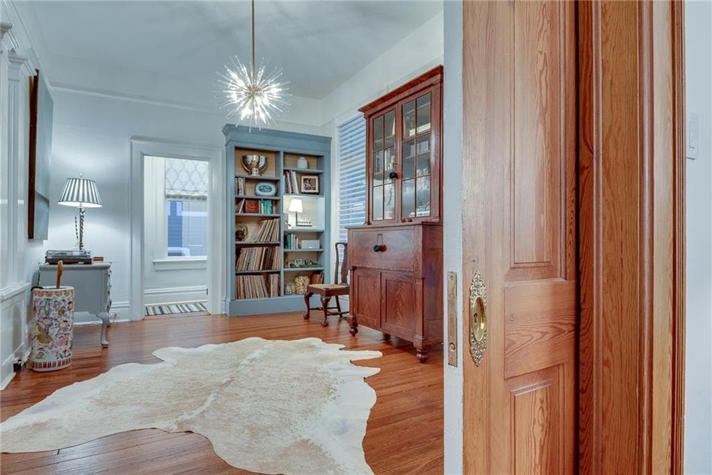 5 bedroom, 3 bathroom, 3,299 sq ft single family residence under contract at 338 Mell Avenue, Atlanta, GA 30307 — photo 9