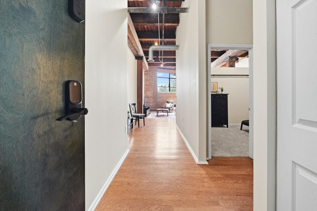2 bedroom, 1 bathroom, 1,041 sq ft condominium for sale at 326 Nelson Street 205, Atlanta, GA 30313 — photo 2