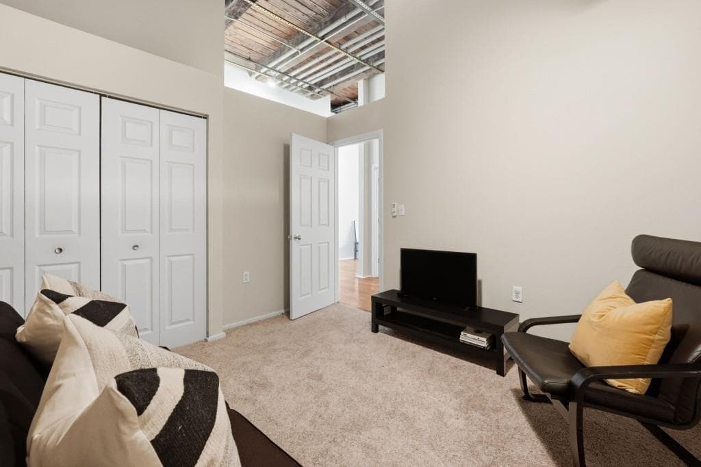 2 bedroom, 1 bathroom, 1,041 sq ft condominium for sale at 326 Nelson Street 205, Atlanta, GA 30313 — photo 7