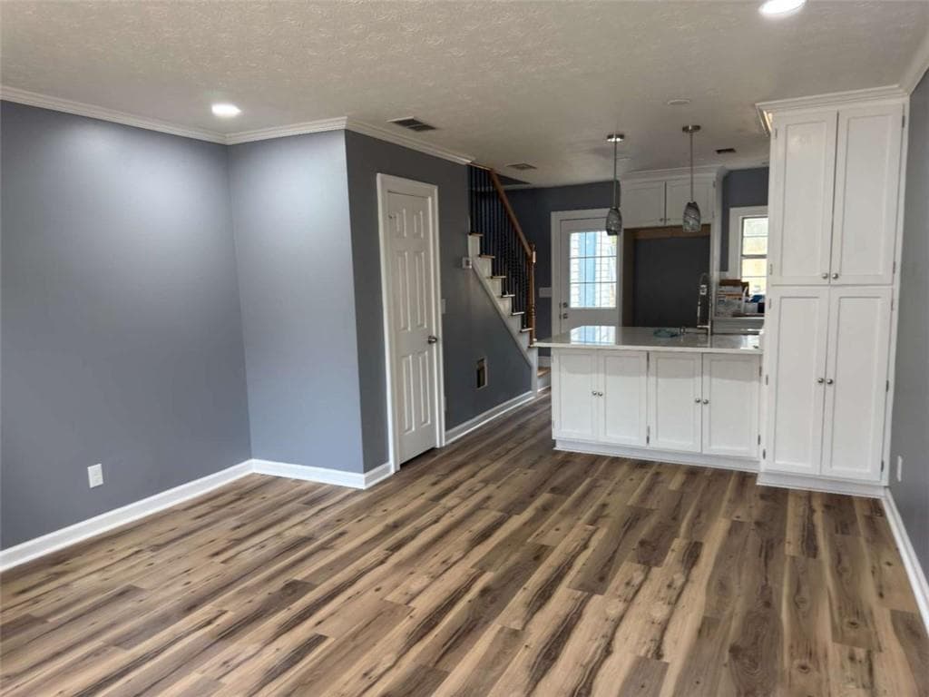 1 bedroom, 2 bathroom, 784 sq ft condominium for sale at 6694 Colchester Place, Norcross, GA 30093 — photo 4