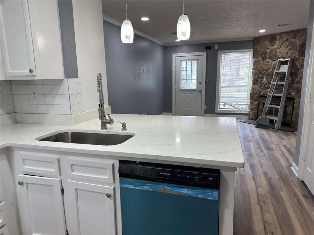 1 bedroom, 2 bathroom, 784 sq ft condominium for sale at 6694 Colchester Place, Norcross, GA 30093 — photo 3