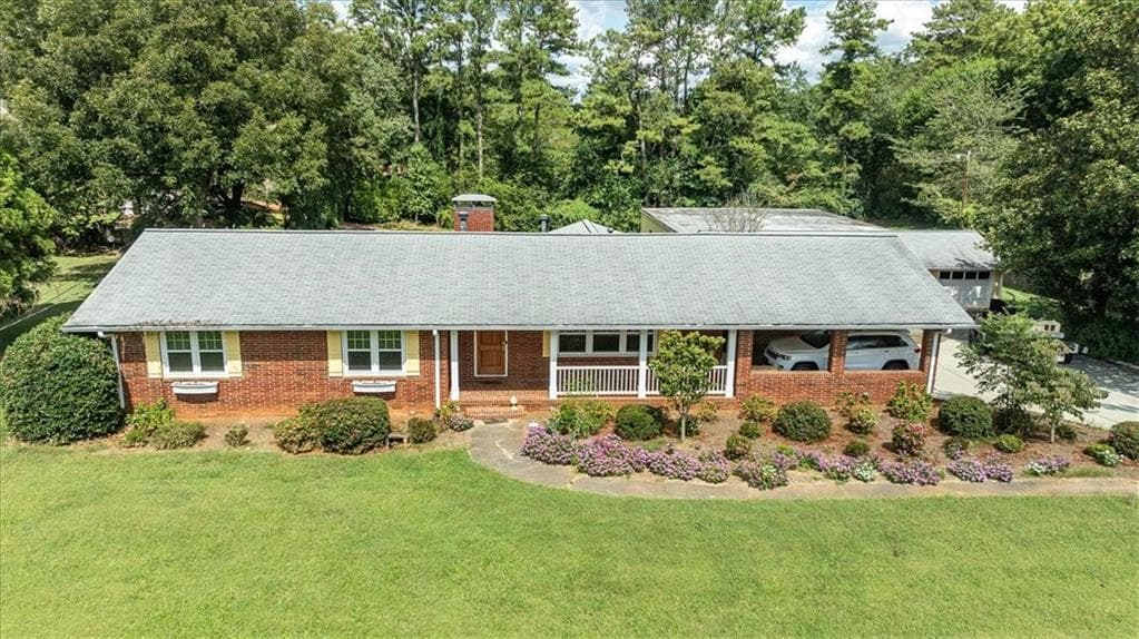 4 bedroom, 3 bathroom, 3,850 sq ft single family residence for sale at 580 Hurt Road, Smyrna, GA 30082 — photo 3