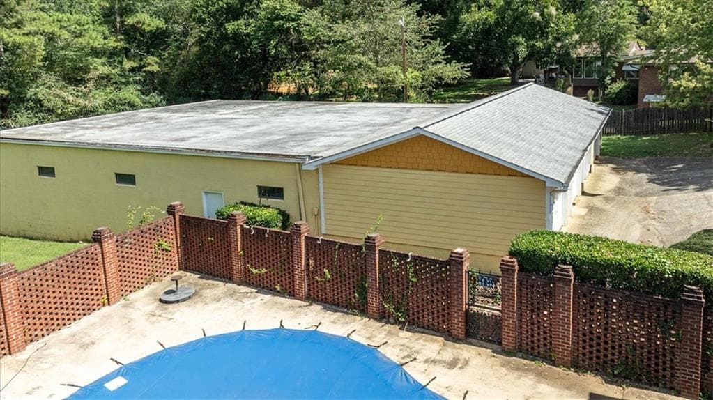 4 bedroom, 3 bathroom, 3,850 sq ft single family residence for sale at 580 Hurt Road, Smyrna, GA 30082 — photo 9