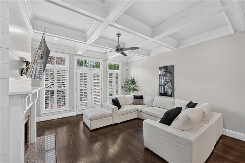 3 bedroom, 4 bathroom, 2,418 sq ft townhouse for sale at 35 Honour Avenue, Atlanta, GA 30305 — photo 5