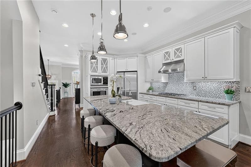 3 bedroom, 4 bathroom, 2,418 sq ft townhouse for sale at 35 Honour Avenue, Atlanta, GA 30305 — photo 7
