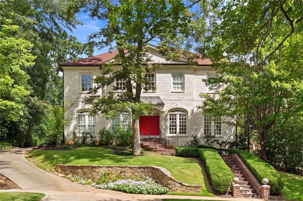 6 bedroom, 5 bathroom, 4,853 sq ft single family residence for sale at 740 E Morningside Drive, Atlanta, GA 30324