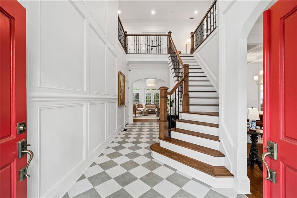6 bedroom, 5 bathroom, 4,853 sq ft single family residence for sale at 740 E Morningside Drive, Atlanta, GA 30324 — photo 3