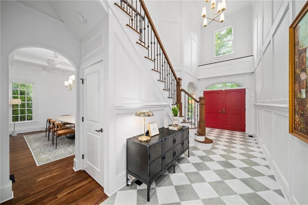 6 bedroom, 5 bathroom, 4,853 sq ft single family residence for sale at 740 E Morningside Drive, Atlanta, GA 30324 — photo 4