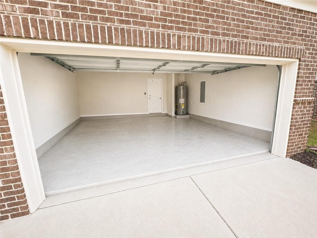 4 bedroom, 4 bathroom, 2,590 sq ft single family residence for sale at 3317 Hidden Valley Circle, Lawrenceville, GA 30044 — photo 4