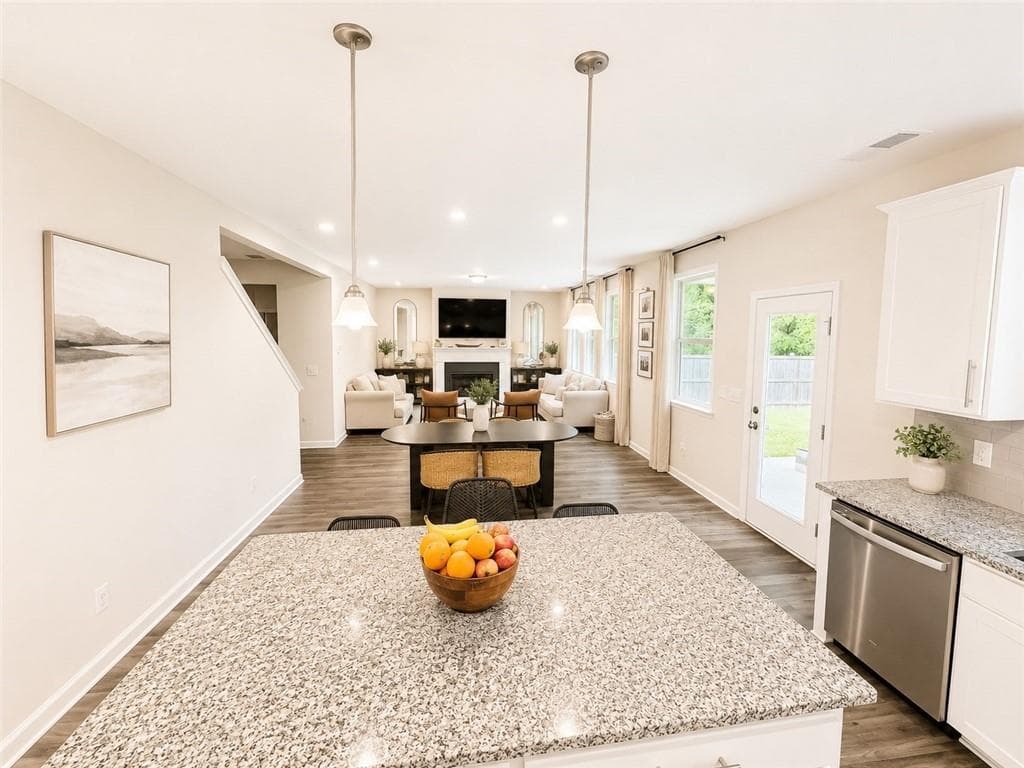 4 bedroom, 4 bathroom, 2,590 sq ft single family residence for sale at 3317 Hidden Valley Circle, Lawrenceville, GA 30044 — photo 9