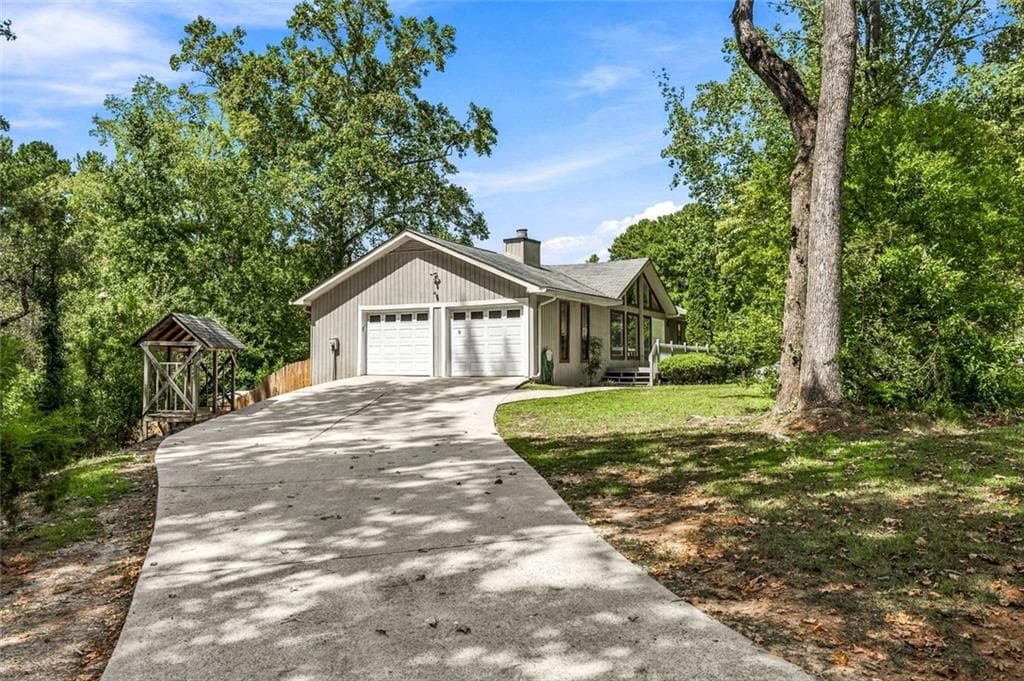 4 bedroom, 3 bathroom, 3,562 sq ft single family residence for sale at 2780 Cold Springs Trail, Marietta, GA 30064 — photo 4