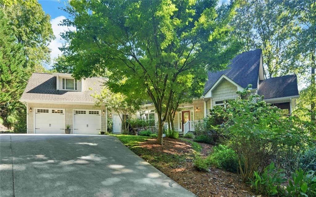 4 bedroom, 4 bathroom, 4,058 sq ft single family residence for sale at 260 Cross Creek Trail, Dahlonega, GA 30533