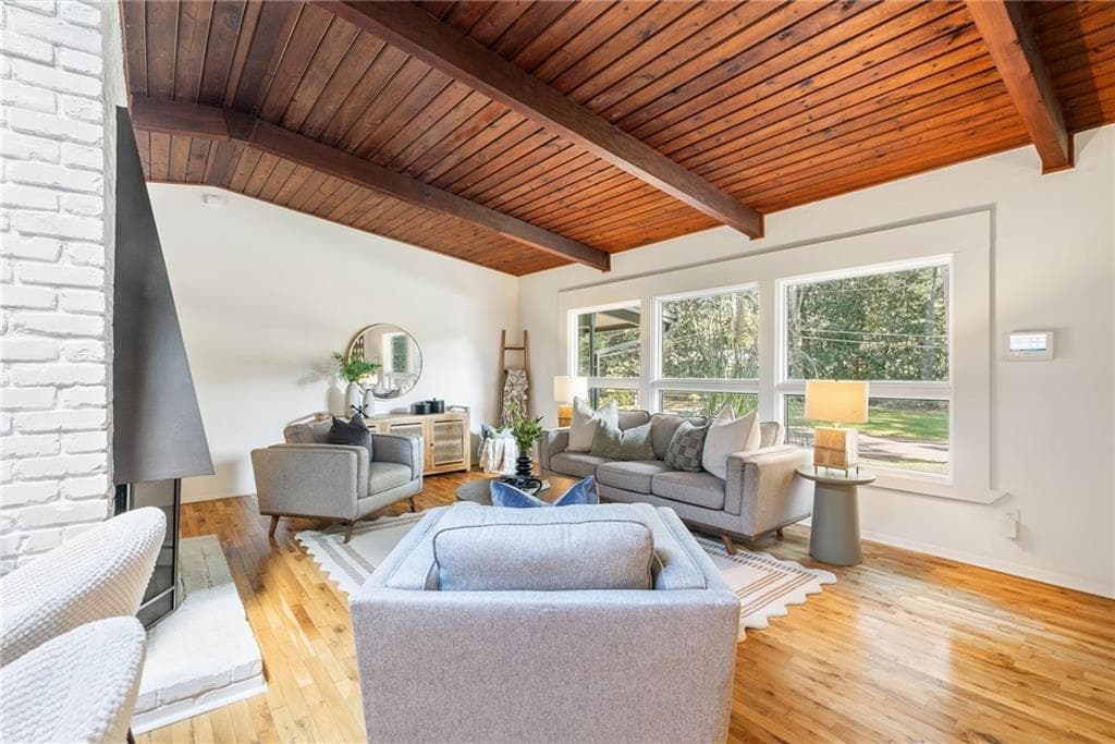 4 bedroom, 3 bathroom, 1,994 sq ft single family residence under contract at 3390 Heartwood Lane, Atlanta, GA 30340 — photo 4
