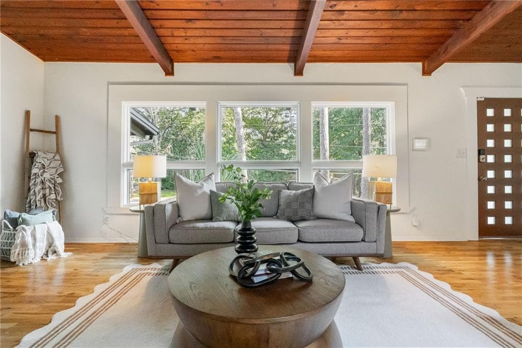 4 bedroom, 3 bathroom, 1,994 sq ft single family residence under contract at 3390 Heartwood Lane, Atlanta, GA 30340 — photo 8